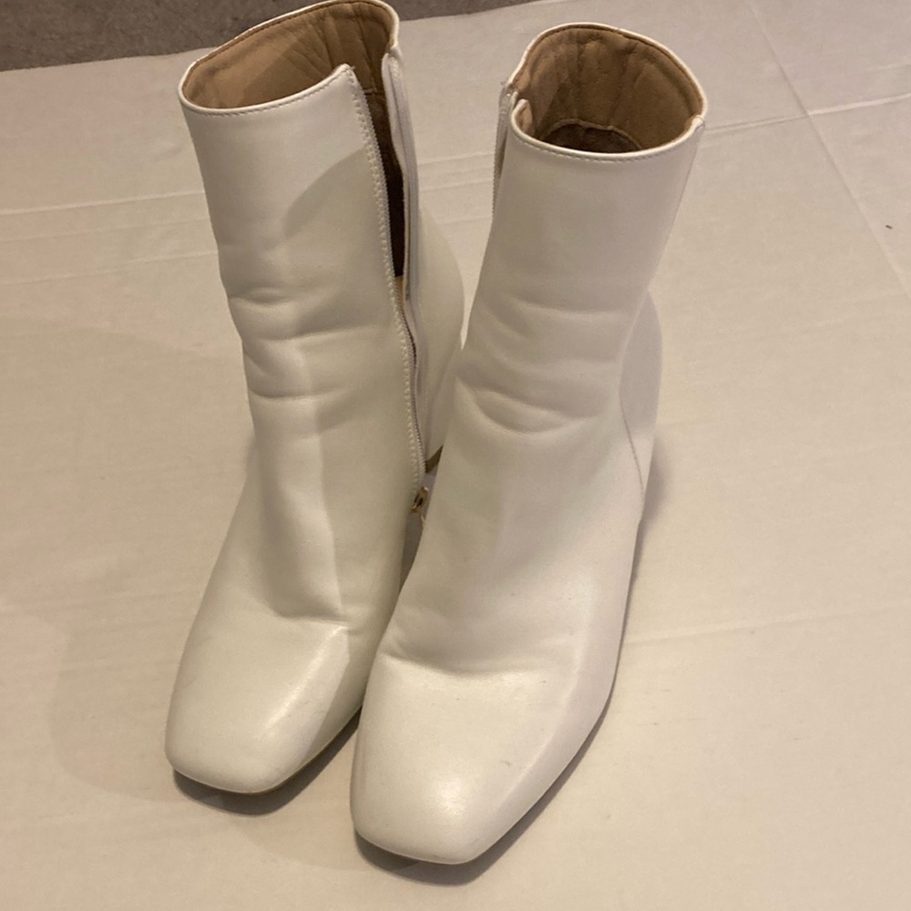 White Boots size 9.5